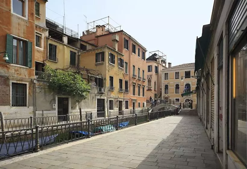 تختخواب و صبحانه Casa Nicolo Priuli