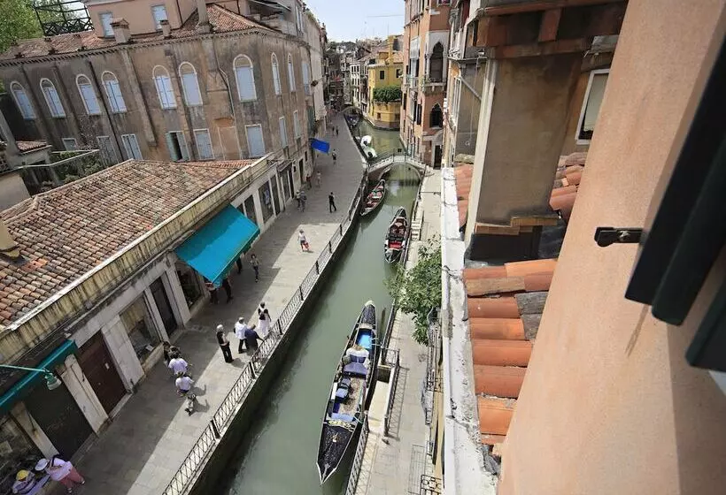 تختخواب و صبحانه Casa Nicolo Priuli