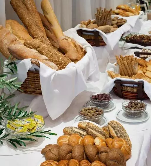 Отель Achillion Palace