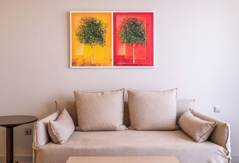 בית מלון כפרי Achillion Palace