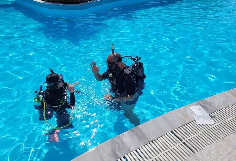 هتل Alexandros Palace