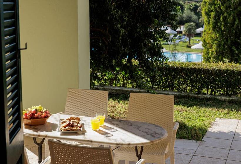 فندق Century Resort