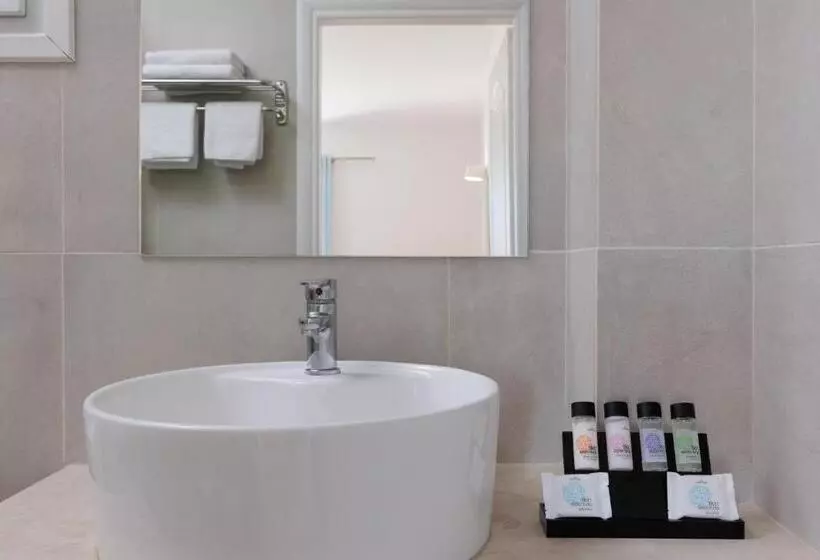 Отель Century Resort