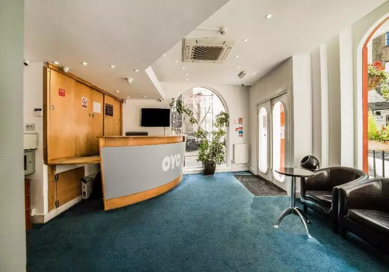 בית מלון כפרי Elysee Hyde Park