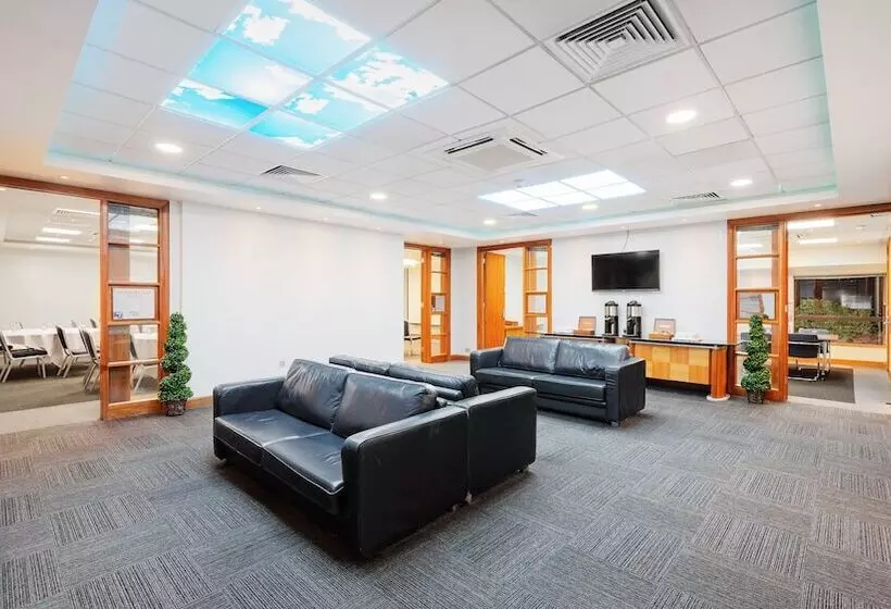 Отель Holiday Inn Rochester Chatham, An Ihg