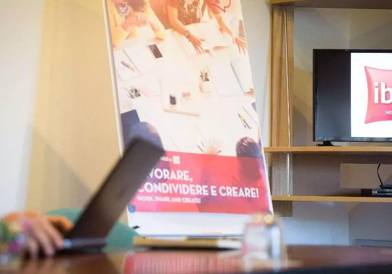 Отель Ibis Firenze Nord Aeroporto