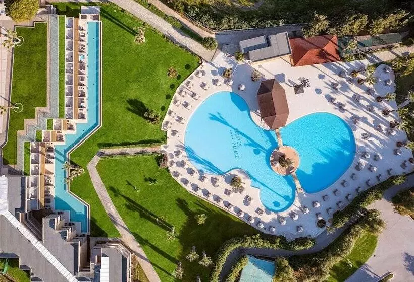 فندق Kresten Palace