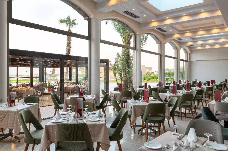 فندق Kresten Palace