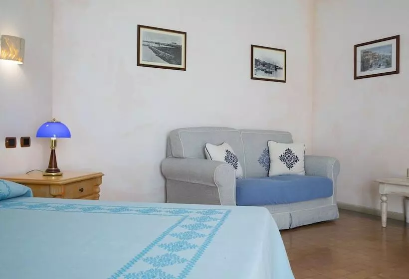 ホテル Poseidonia