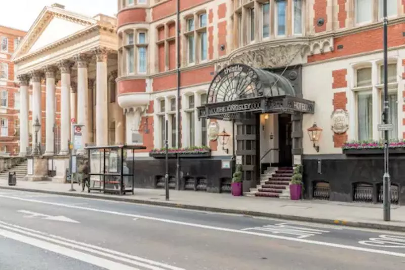 Отель Thistle London Holborn