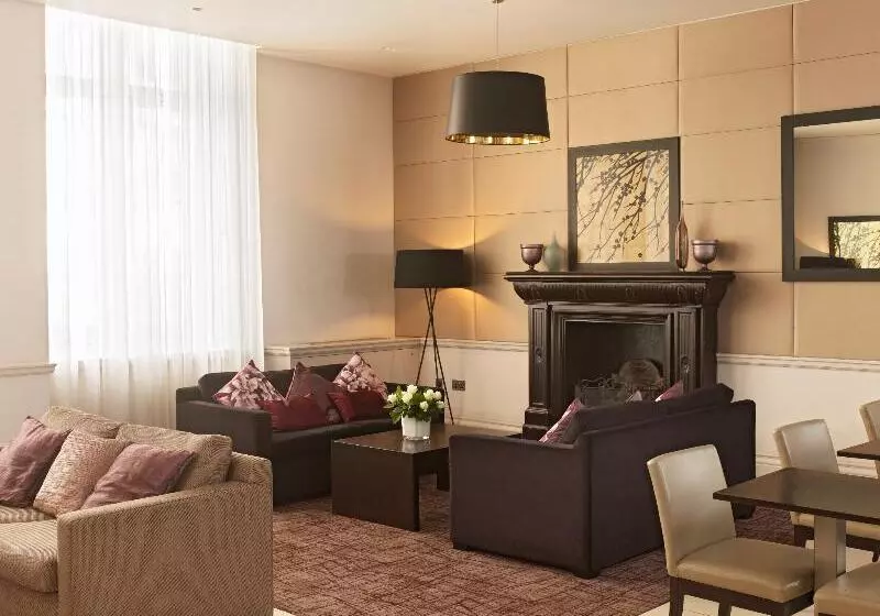 Отель Thistle London Holborn