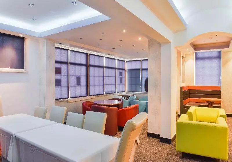 فندق Shilton Inn