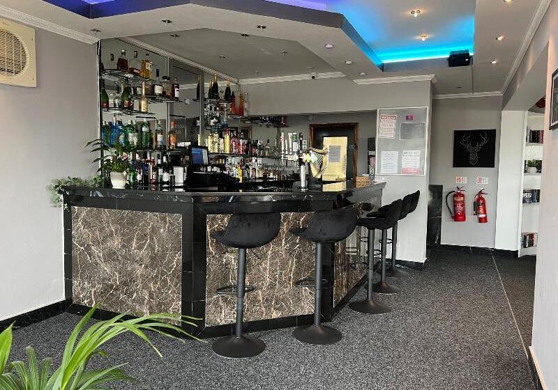 בית מלון כפרי Shilton Inn