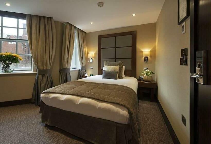 Wellington Hotel By Blue Orchid