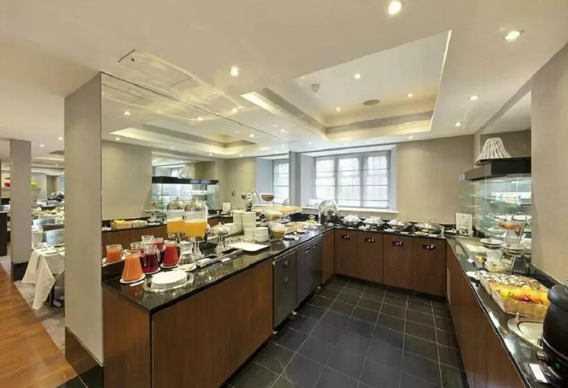 Wellington Hotel By Blue Orchid