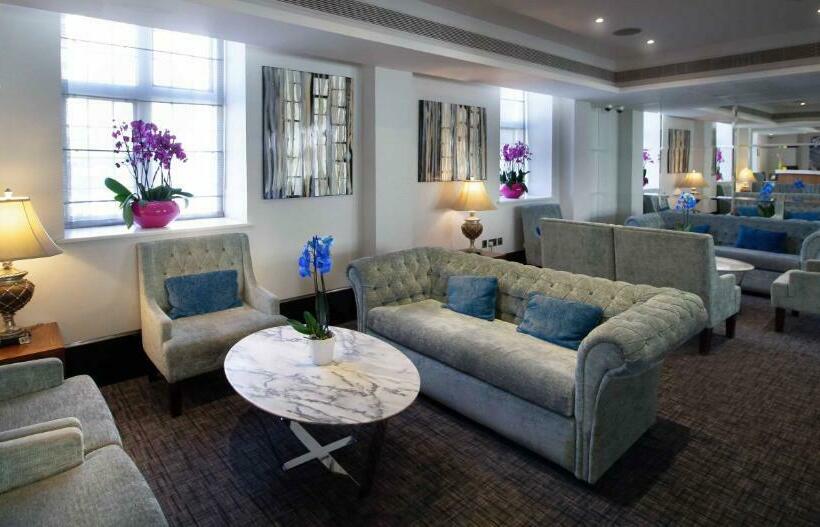 Wellington Hotel By Blue Orchid