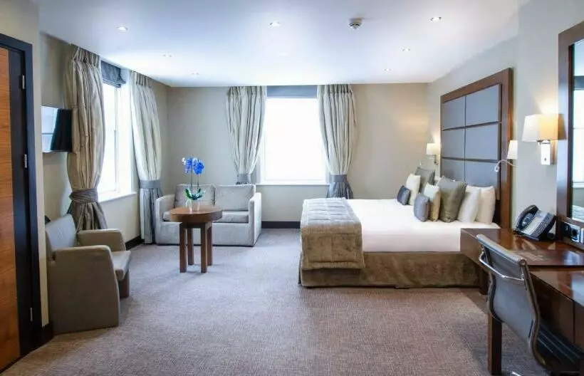 Wellington Hotel By Blue Orchid