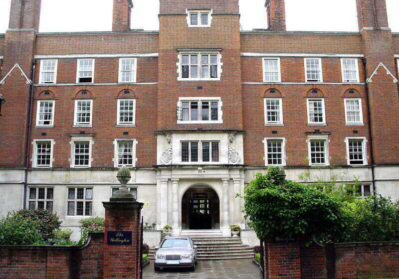 Wellington Hotel By Blue Orchid