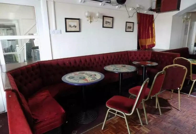 هتل Pleasure  By The Beach