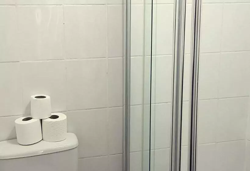 هتل Pleasure  By The Beach