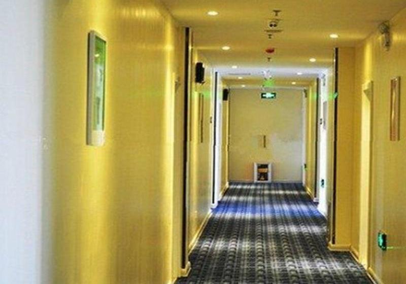 Отель 7 Days Inn Bozhou Train Station Branch