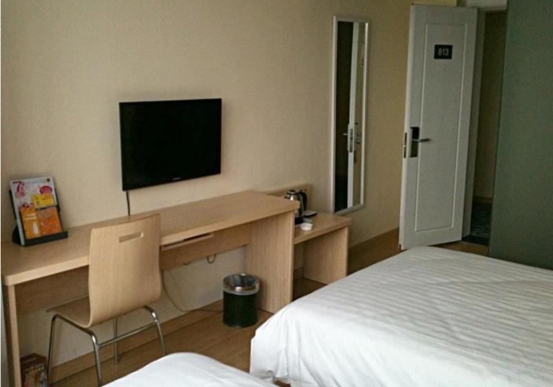 Отель 7 Days Inn Liupanshui Zhongshan Avenue Branch