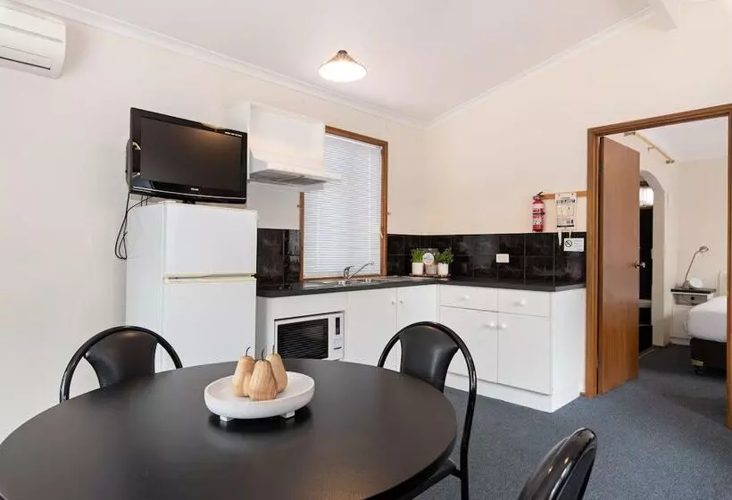 Hotelli Adelaide Caravan Park   Aspen Holiday Parks