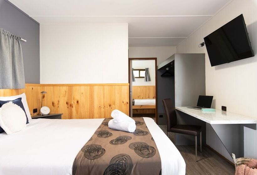 Hotel Adelaide Caravan Park Aspen Holiday Parks