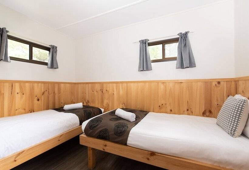 Hotel Adelaide Caravan Park Aspen Holiday Parks