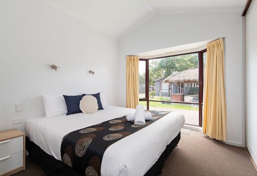 Hotel Adelaide Caravan Park Aspen Holiday Parks