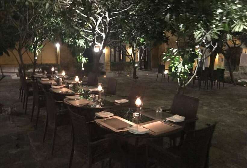 호텔 Amritara Surajgarh Fort