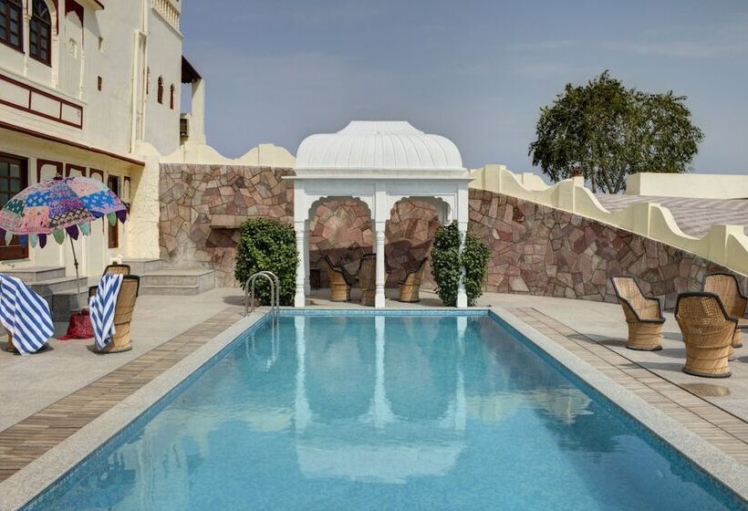 호텔 Amritara Surajgarh Fort