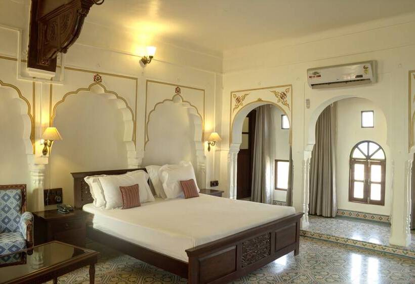 호텔 Amritara Surajgarh Fort