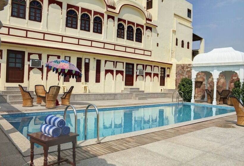 호텔 Amritara Surajgarh Fort