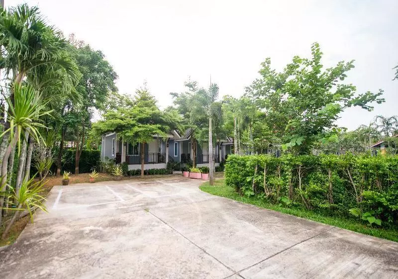 Hotelli B Banana Resort By Oyo Rooms