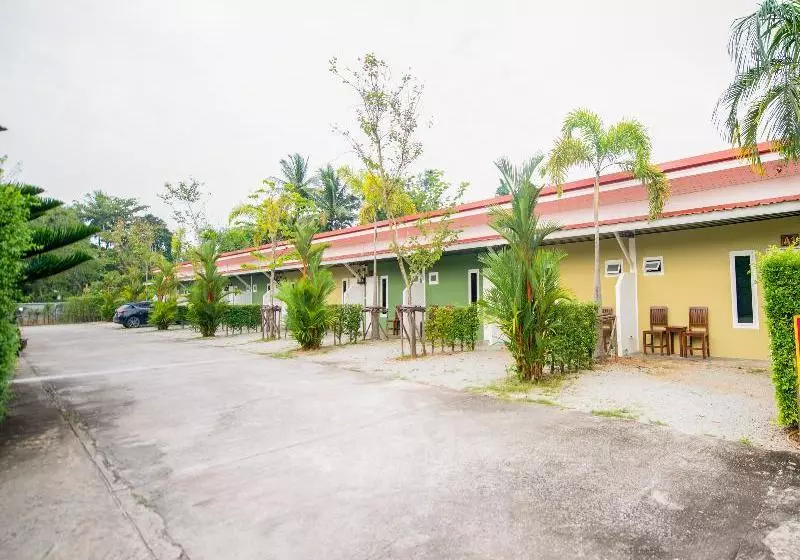 Hotelli B Banana Resort By Oyo Rooms