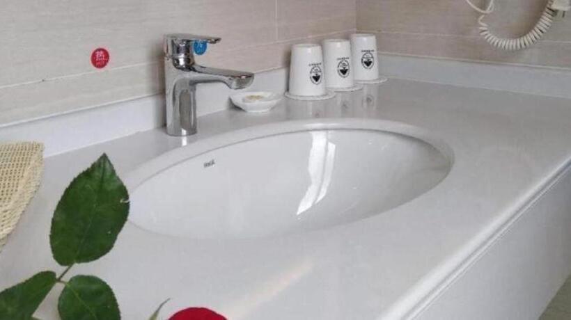 בית מלון כפרי Greentree Inn Anqing Yuexixian Wenquan Branch