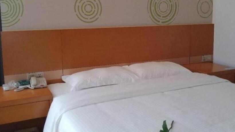 בית מלון כפרי Greentree Inn Anqing Yuexixian Wenquan Branch