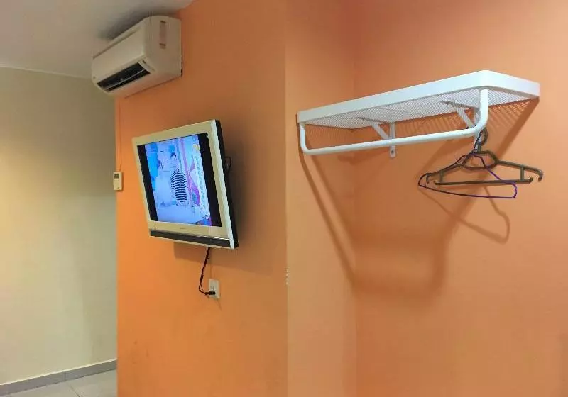 ホテル Bangi Budget