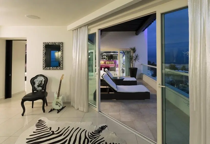 Hard Rock Hotel Vallarta