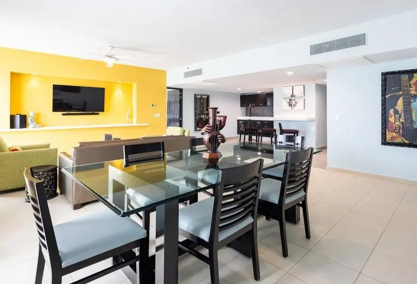 Hard Rock Hotel Vallarta
