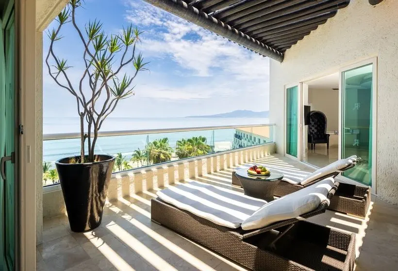 Hard Rock Hotel Vallarta