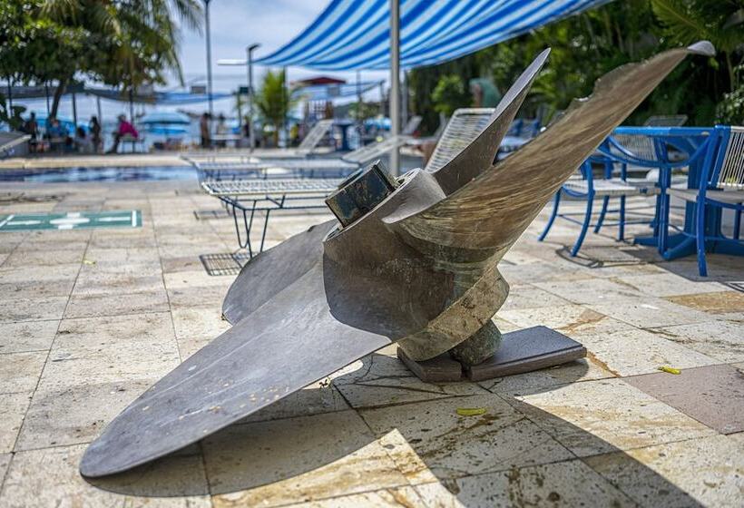 Otel Acamar Beach Resort