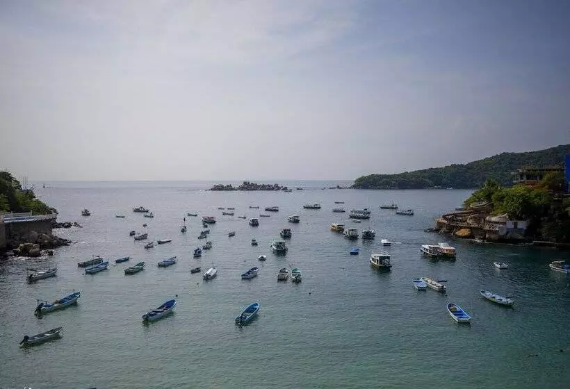 酒店 Acamar Beach Resort