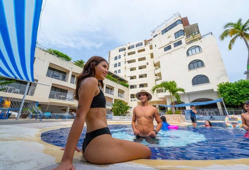 Otel Acamar Beach Resort