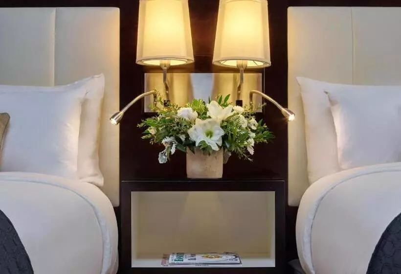 בית מלון כפרי Aka Back Bay