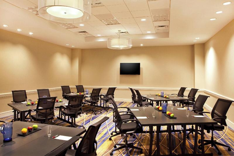 בית מלון כפרי Boston Marriott Burlington