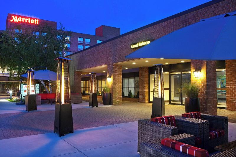 בית מלון כפרי Boston Marriott Burlington