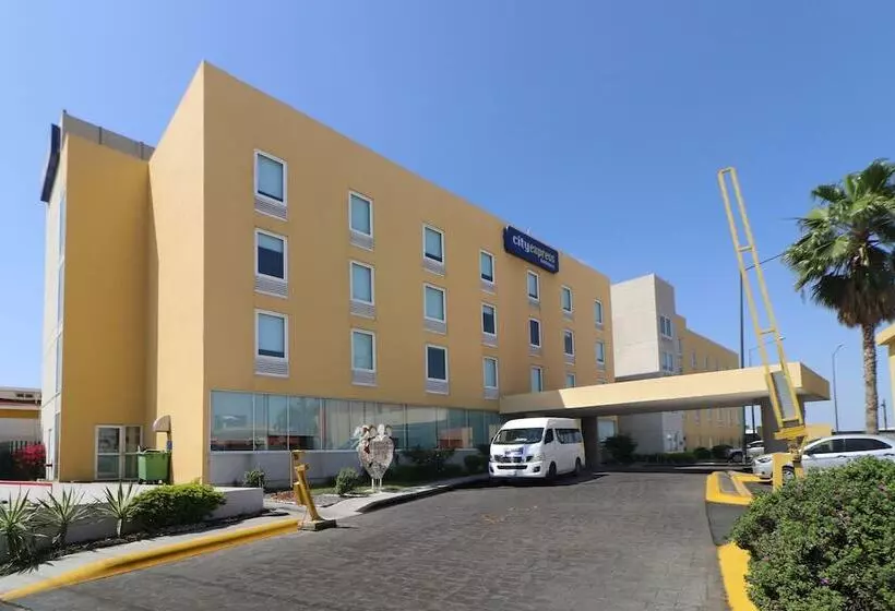酒店 City Express By Marriott Nuevo Laredo