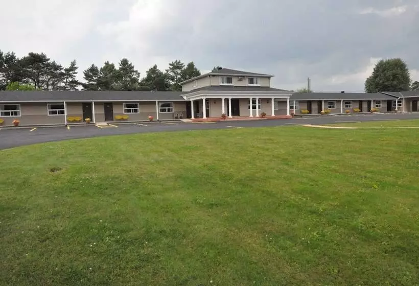 Hotelli Colonial House Motor Inn